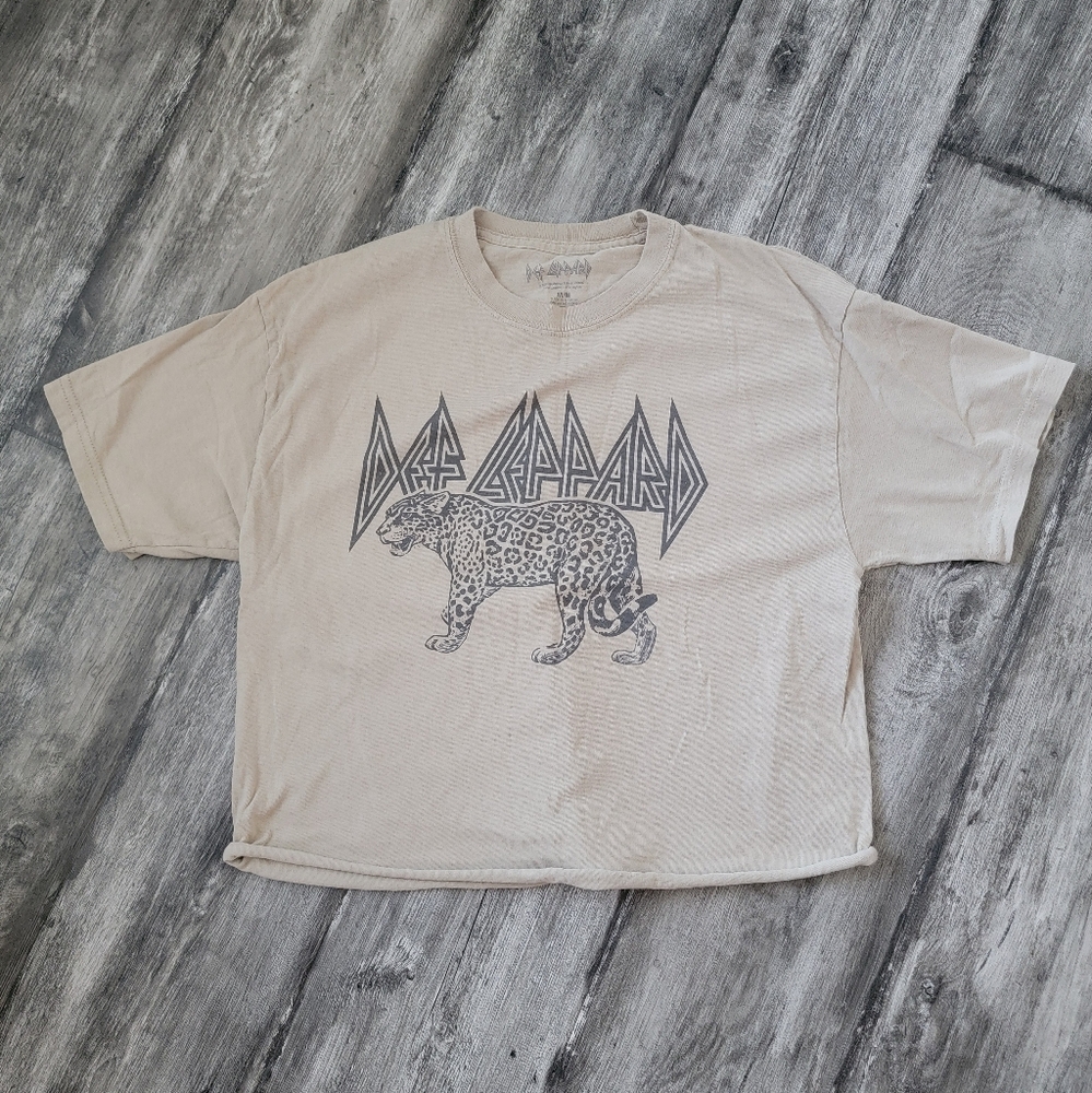 Def Leppard T-Shirt, Size M, Tan
